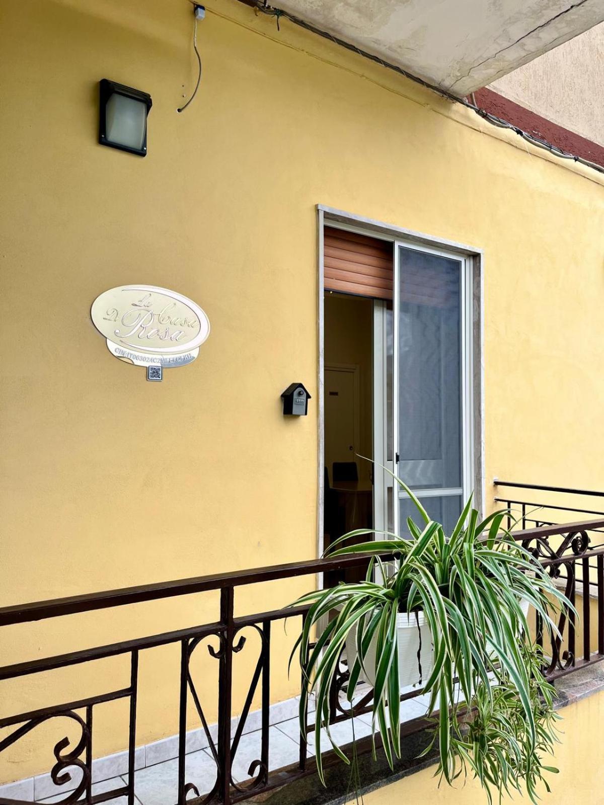 La Casa Di Rosa Hotel Castellammare di Stabia Exterior photo